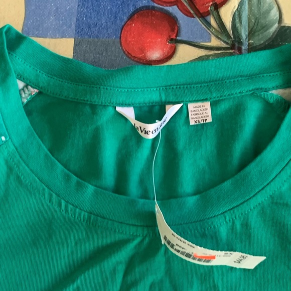 A matching pj set - Picture 2 of 4